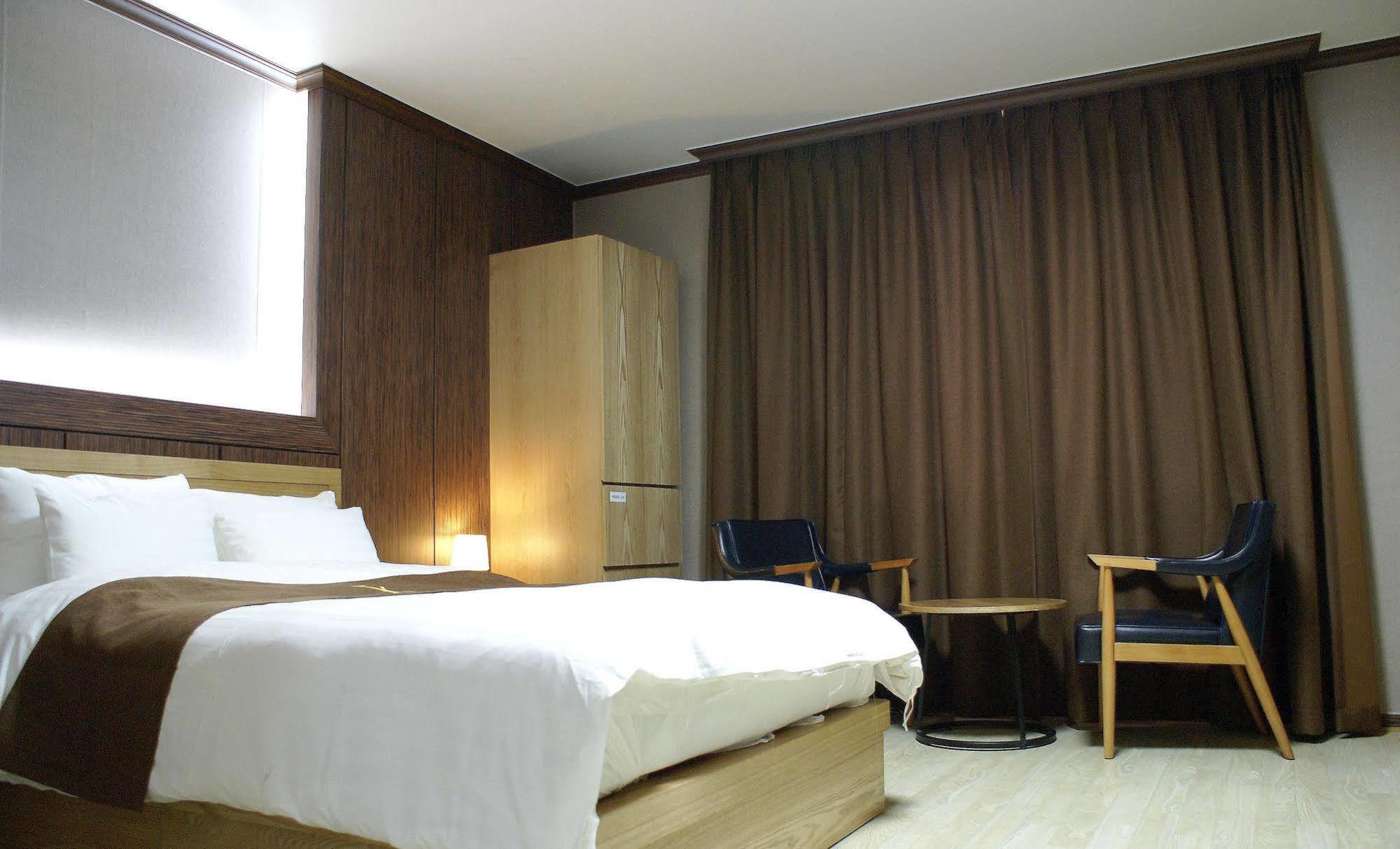Y Ocean Hotel Yeosu Zewnętrze zdjęcie