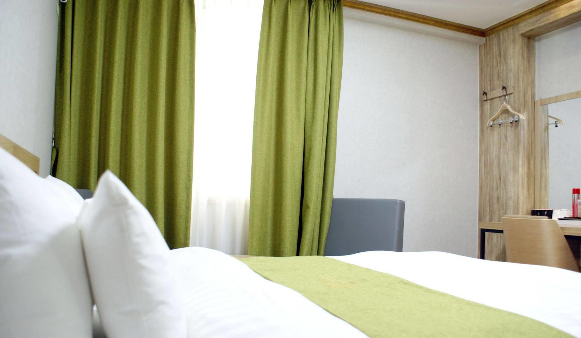 Y Ocean Hotel Yeosu Zewnętrze zdjęcie